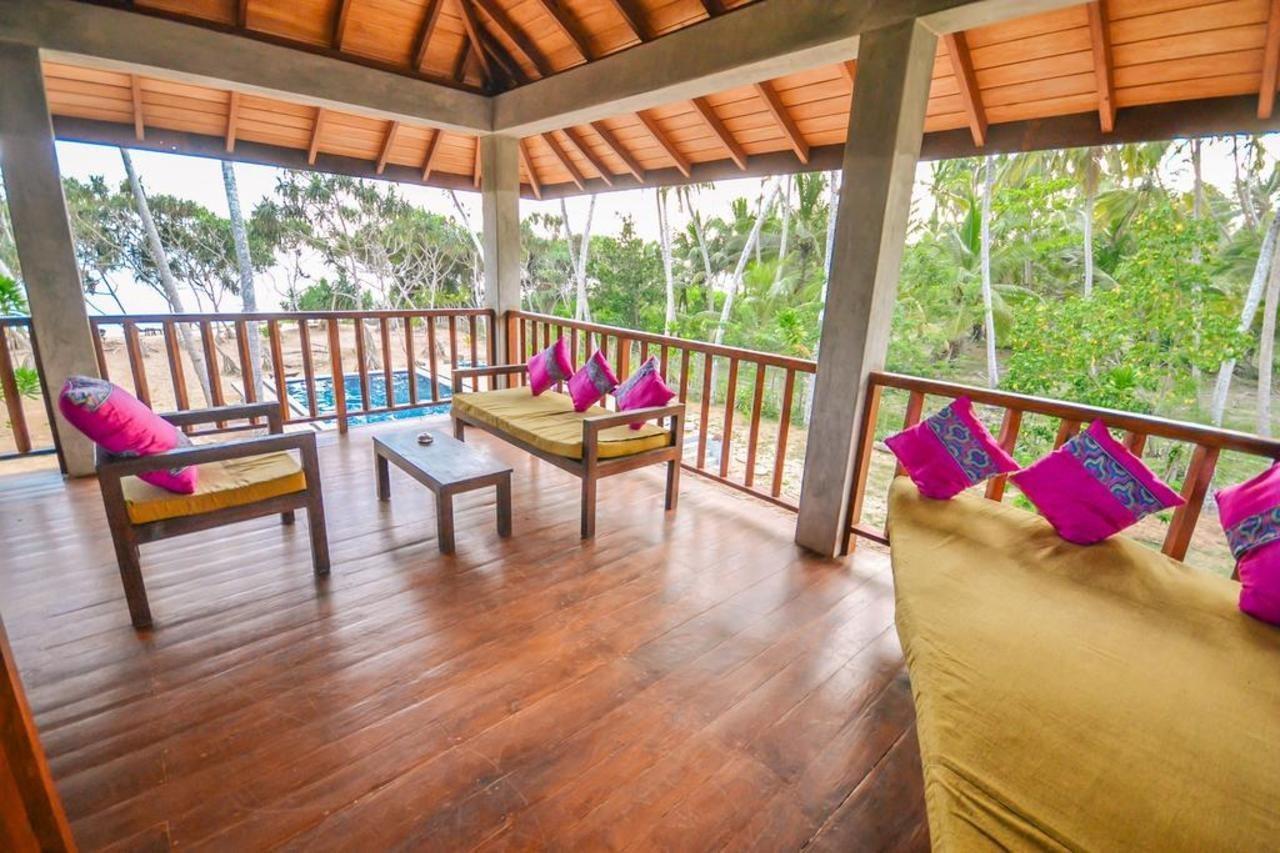 Sanjis The Seaside Cabanas Tangalle Exterior photo
